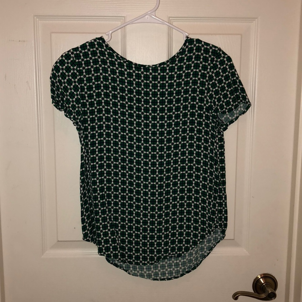 H&M Emerald green patterned top